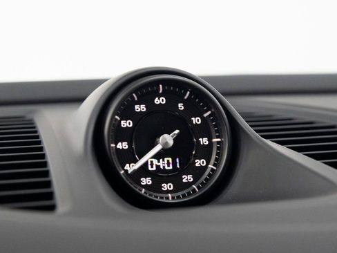 New 2025 Porsche Macan 4S Electric image 20