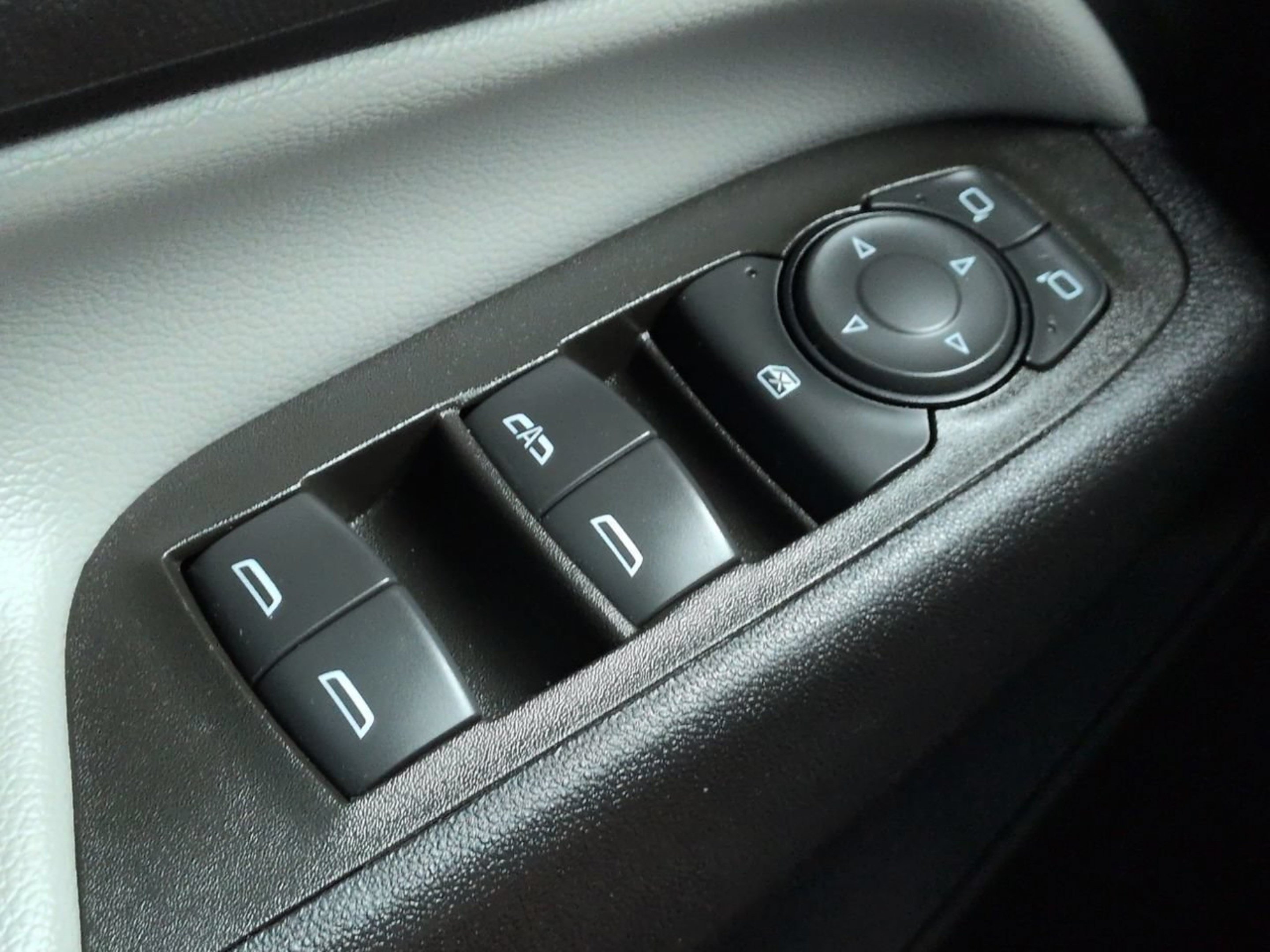 Used 2023 Chevrolet Equinox LT FWD image 27