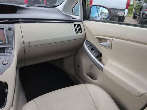 Used 2010 Toyota Prius Five FWD image 16