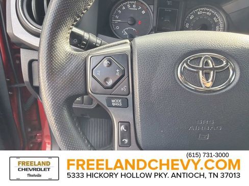 Used 2018 Toyota Tacoma TRD Off-Road image 27
