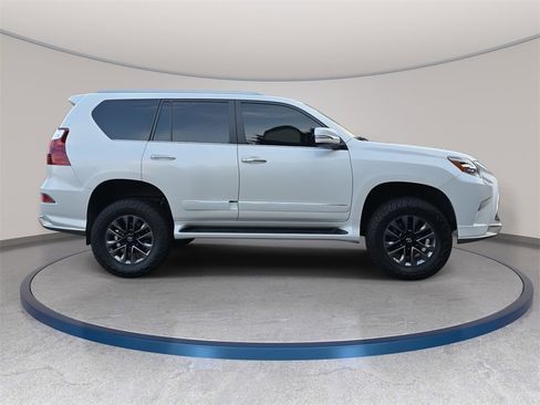 Used 2019 Lexus GX 460 Premium image 5