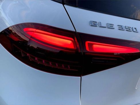 Used 2025 Mercedes-Benz GLE 350 4MATIC image 25