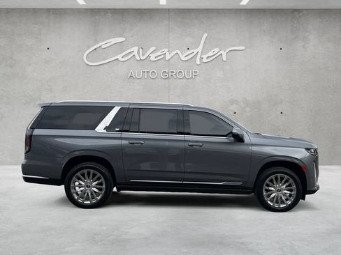 Used 2022 Cadillac Escalade ESV Premium Luxury w/ Performance Package AWD/4WD image 17