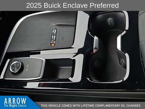 Used 2025 Buick Enclave Preferred image 25