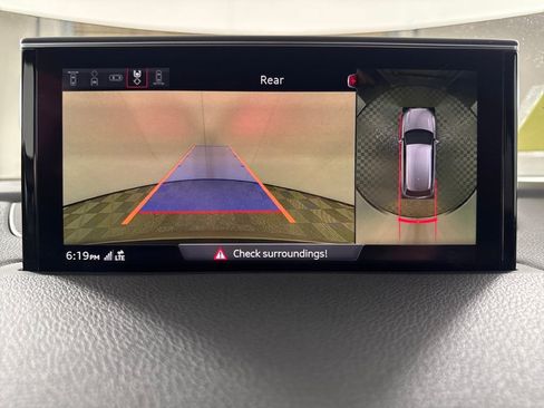 Used 2018 Audi Q7 3.0T Prestige image 16