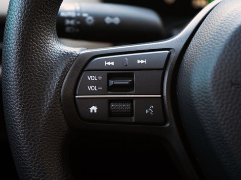 Used 2026 Honda HR-V LX image 20