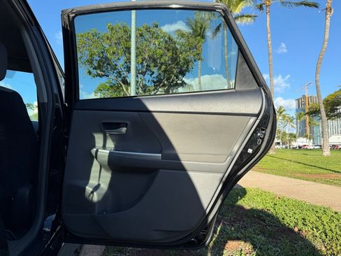 Used 2012 Toyota Prius V Two image 16