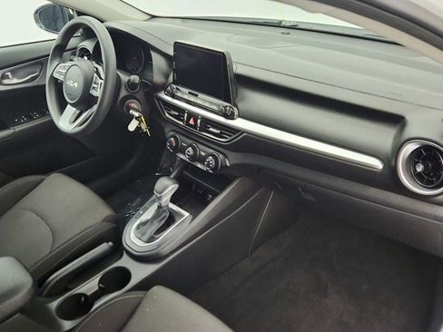 Used 2023 Kia Forte LX image 25