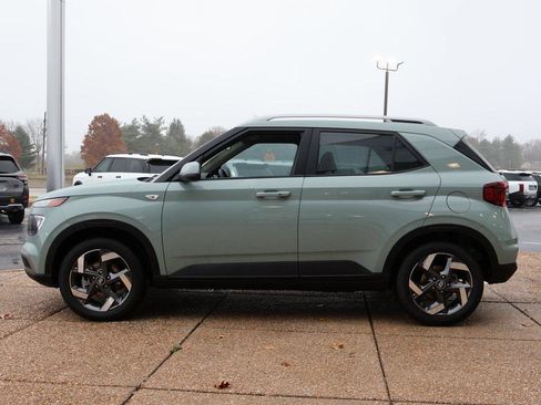 New 2026 Hyundai Venue SEL image 3