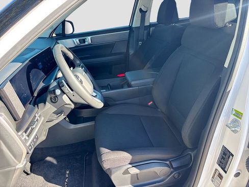 Used 2025 Hyundai Santa Fe SE image 19