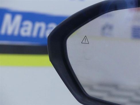 Used 2022 Hyundai Santa Cruz SEL Premium w/ Cargo Package image 23