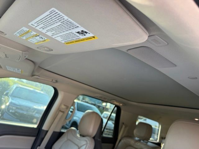 Used 2023 Lincoln Navigator Reserve AWD/4WD image 13