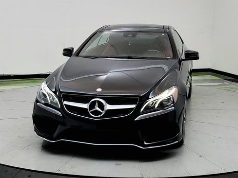 Used 2017 Mercedes-Benz E 400 Coupe image 2