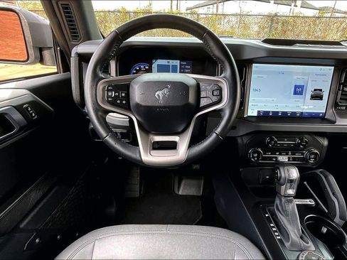 Used 2024 Ford Bronco Big Bend image 8