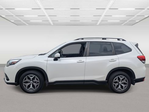 Certified 2023 Subaru Forester Premium image 2