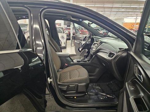 Used 2019 Chevrolet Equinox LT FWD image 31