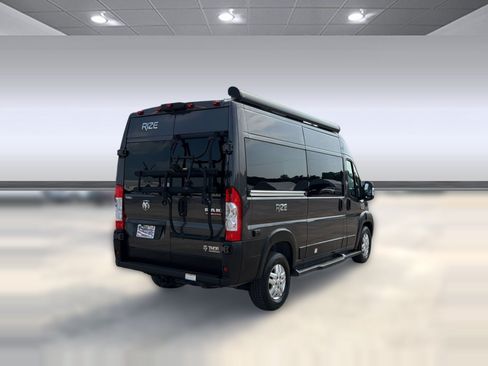 Used 2021 RAM ProMaster 1500 w/ Convenience Group FWD image 9