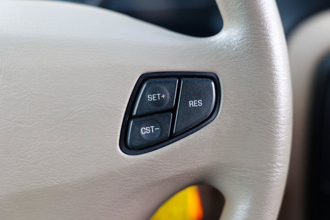 Used 2003 Ford Windstar LX FWD image 28