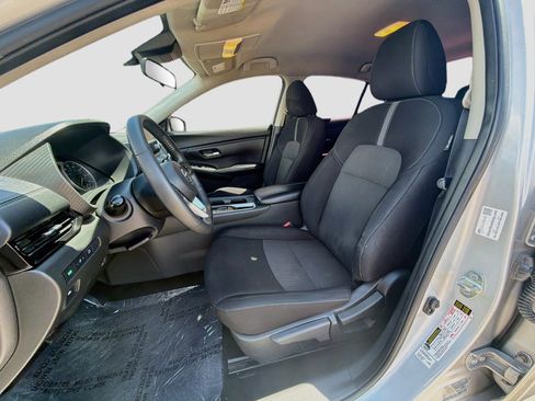 Used 2021 Nissan Sentra SV FWD image 13
