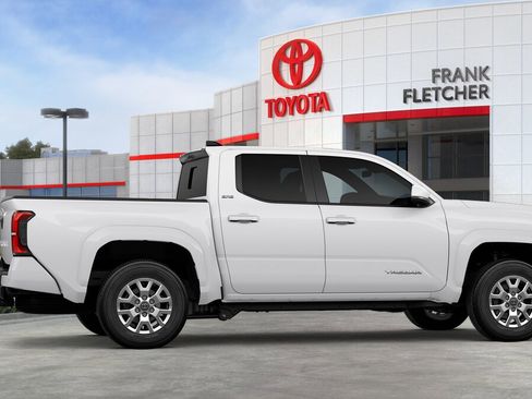 New 2026 Toyota Tacoma SR5 AWD/4WD image 12