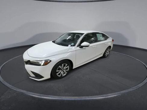 Used 2023 Honda Civic LX image 4