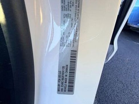 New 2026 Chrysler Pacifica Select FWD image 15