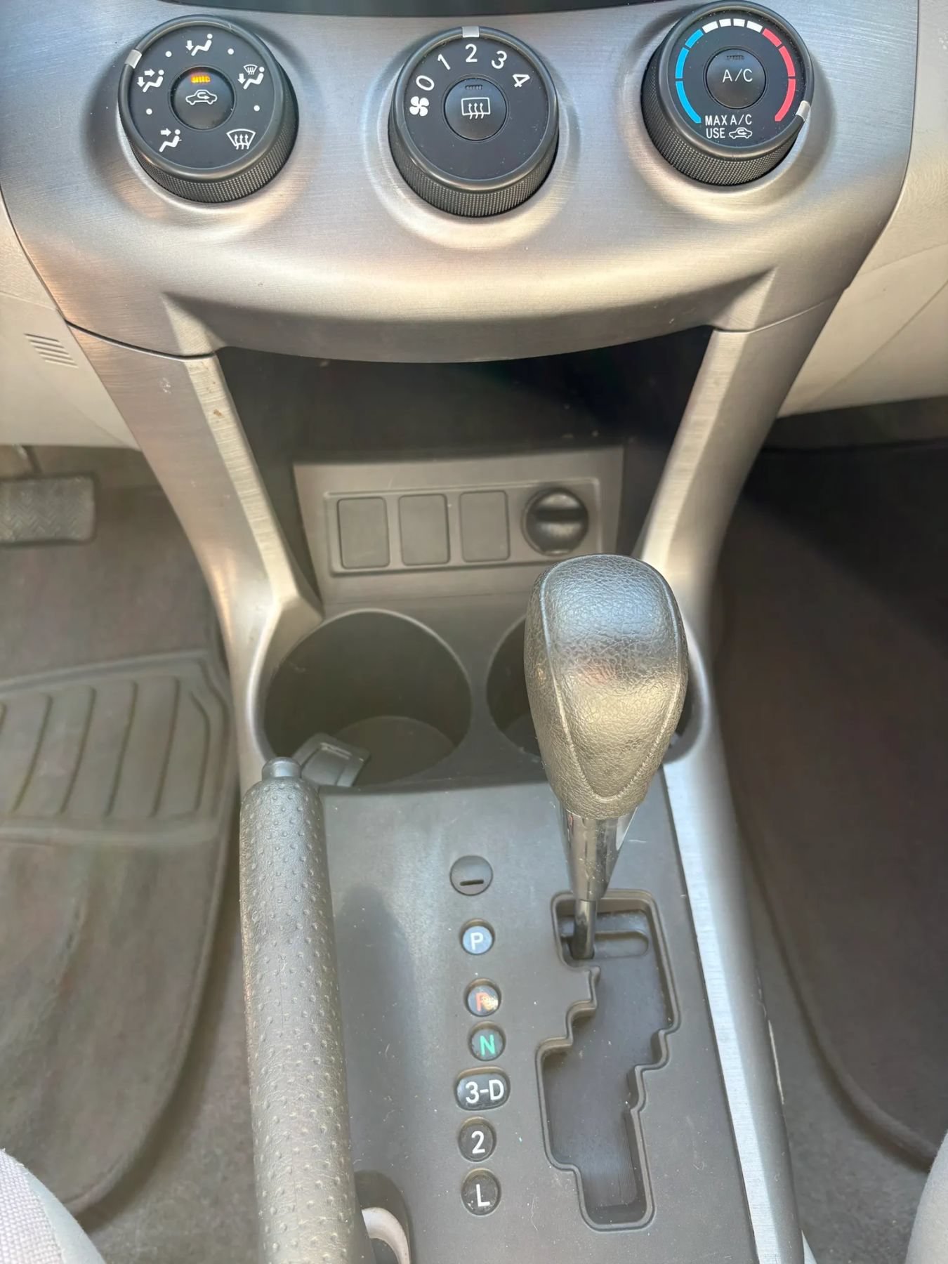 Used 2007 Toyota RAV4 2WD image 17