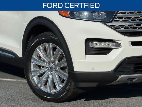 Used 2022 Ford Explorer Limited w/ Limited Technology Package image 3