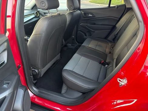 Used 2026 Chevrolet Trax LT FWD image 14