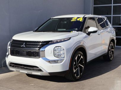 Used 2024 Mitsubishi Outlander SE