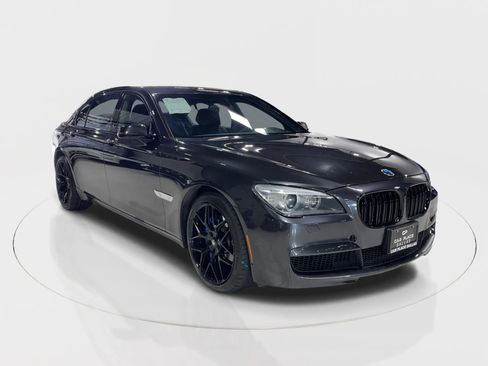 Used 2013 BMW 740Li image 6