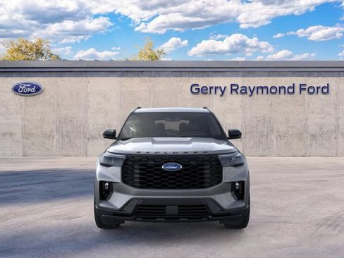 New 2026 Ford Explorer ST-Line w/ ST-Line Street Pack AWD/4WD image 8
