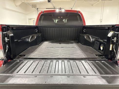 Used 2022 Toyota Tacoma TRD Sport image 23