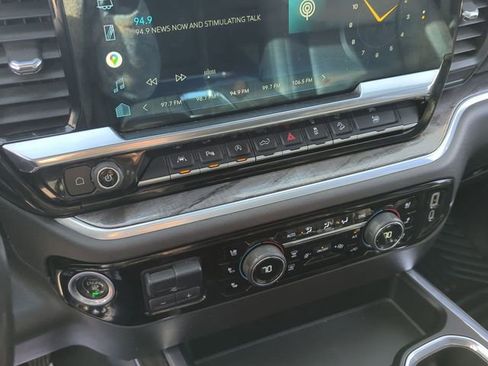 Certified 2022 Chevrolet Silverado 1500 LTZ w/ LTZ Premium Package image 17