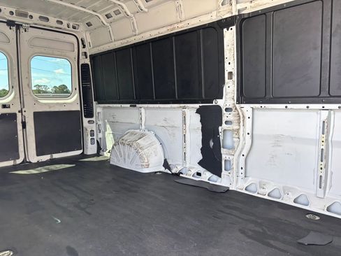 Used 2022 RAM ProMaster 3500 w/ Premium Convenience Group (A) FWD image 7