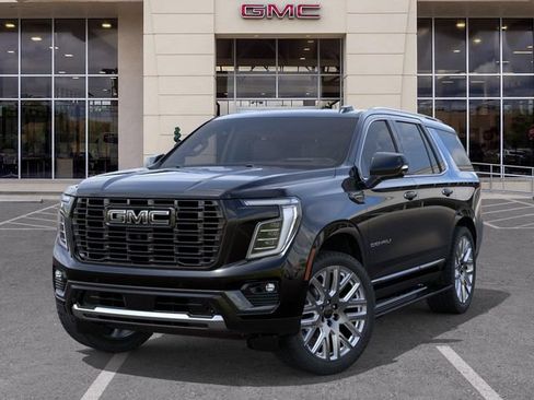 New 2026 GMC Yukon Denali Ultimate w/ LPO, Floor Liner Package AWD/4WD image 6