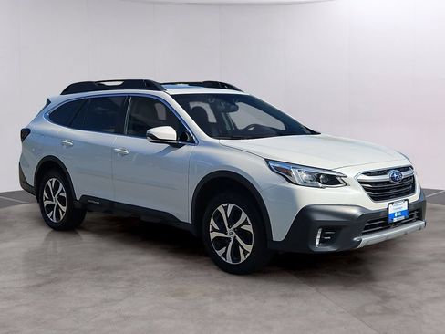 Used 2022 Subaru Outback Limited AWD/4WD image 3