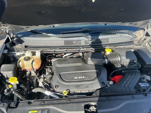 Used 2017 Chrysler Pacifica Touring-L Plus w/ Uconnect Theatre Group image 28