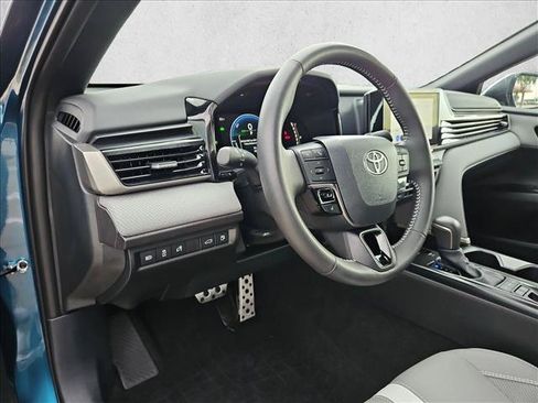 Used 2026 Toyota Camry SE w/ Convenience Package FWD image 10