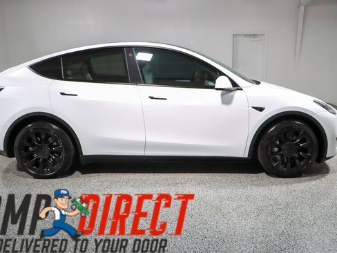 Used 2023 Tesla Model Y Long Range image 6