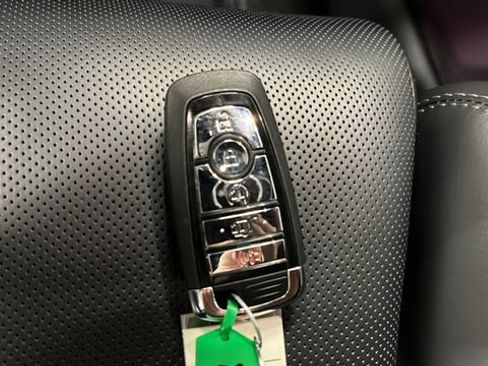 Used 2025 Lincoln Navigator L Reserve w/ Jet Appearance Package AWD/4WD image 48
