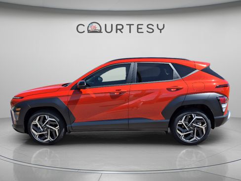 New 2026 Hyundai Kona SEL Premium FWD image 2