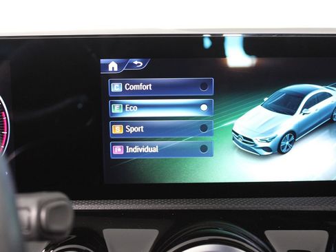 Used 2025 Mercedes-Benz CLA 250 4MATIC image 32