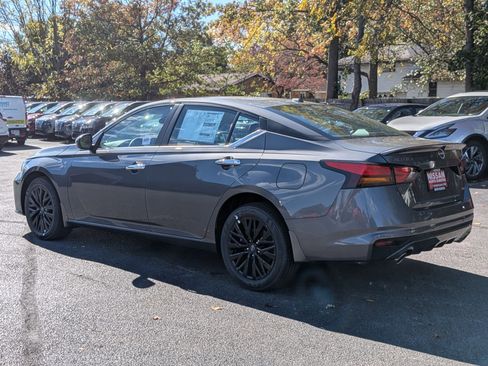 New 2025 Nissan Altima 2.5 SV image 9