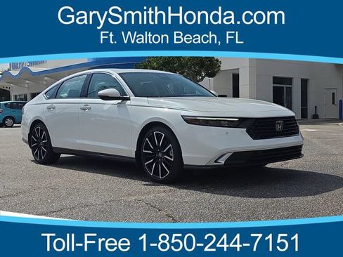 Certified 2025 Honda Accord Touring image 1
