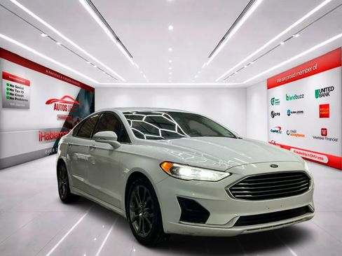Used 2020 Ford Fusion SEL FWD image 2