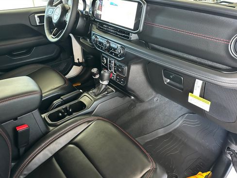 New 2025 Jeep Wrangler Rubicon image 16