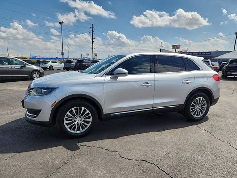 Used 2016 Lincoln MKX Select w/ Select Plus Package image 2