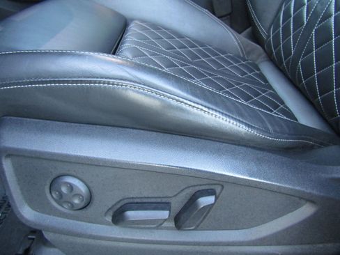 Used 2018 Audi SQ5 Premium Plus w/ S Sport Package image 25