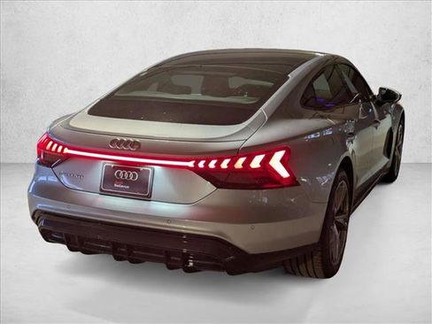 Used 2024 Audi e-tron GT Premium Plus image 5